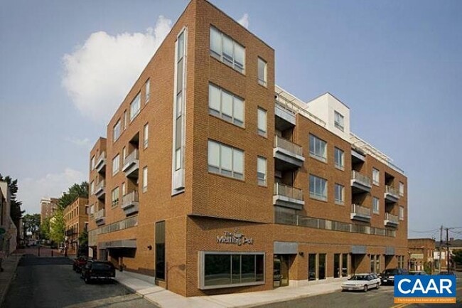 Building Photo - 112 South Street East Unit 3B