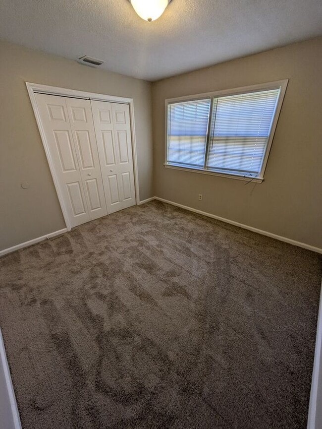 Photo - 2BD/1BA Unit in Hickory