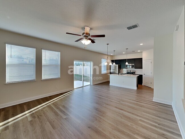 Photo - 6111 Little Blf Cir