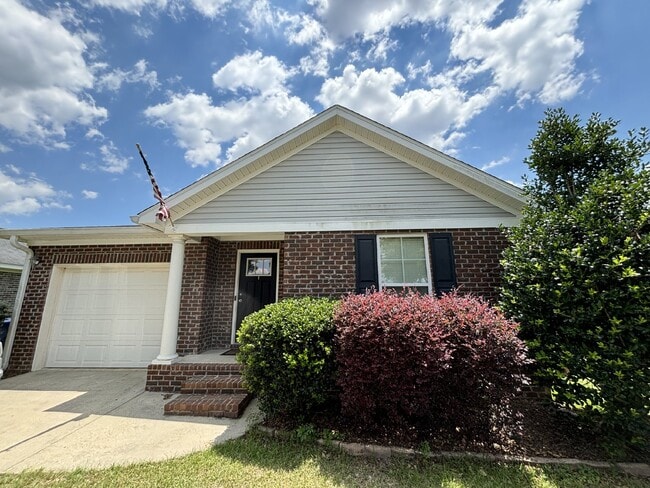 AVAILABLE FOR RENT - 128 Montreat Ct. Doth... - AVAILABLE FOR RENT - 128 Montreat Ct. Doth... Apartment