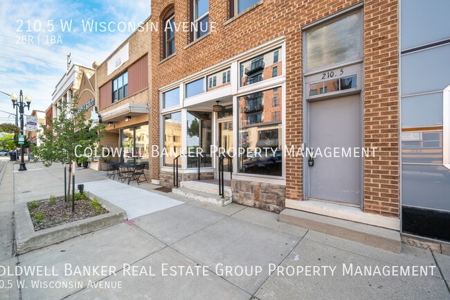 Photo - 210.5 W Wisconsin Ave