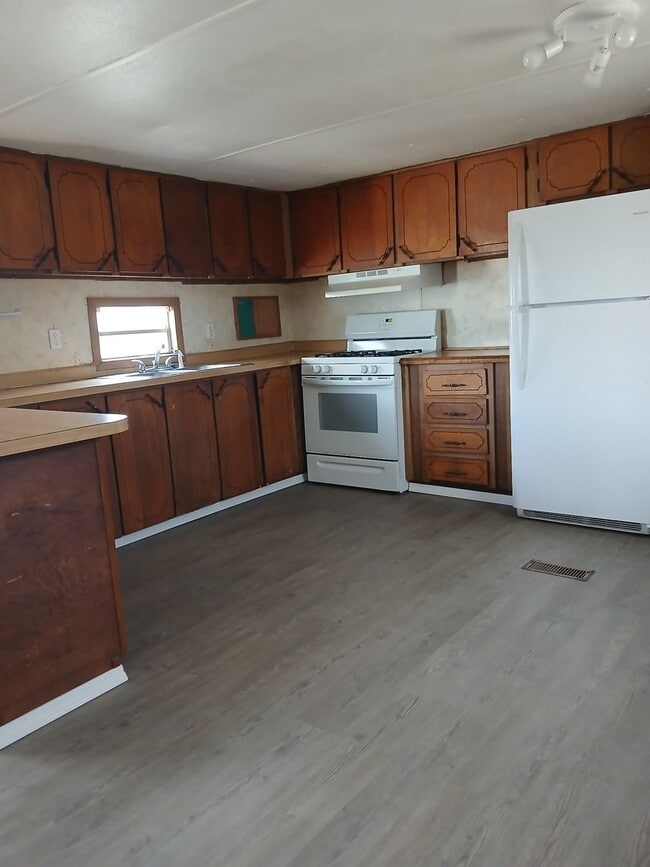 Photo - “Comfortable and Convenient” 3 bedroom 2 bathroom