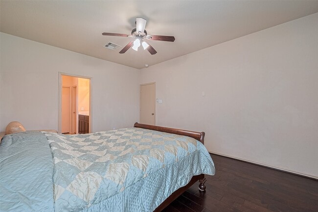 Photo - 1810 Emerson Ridge Dr