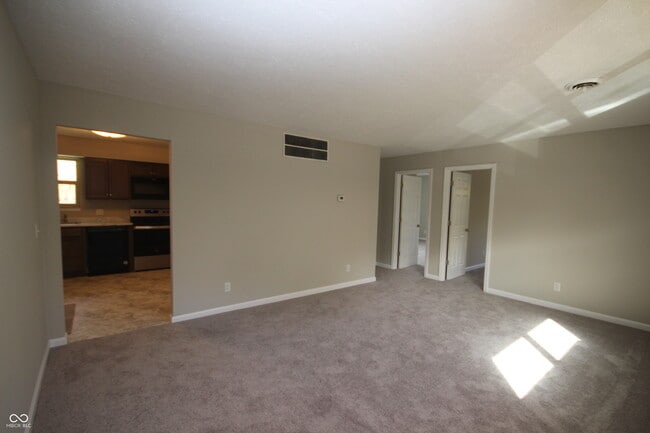 960 Valley View Dr