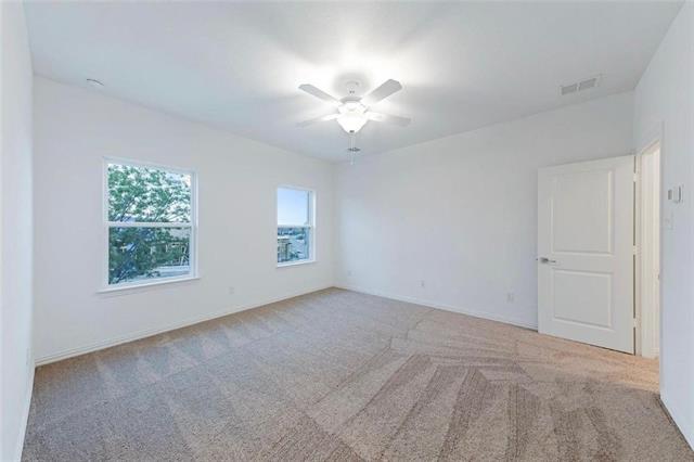 Photo - 9920 Hennings St