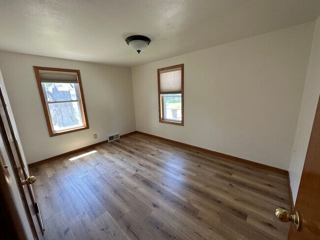 Photo - 2 Bed 1 Bath Single Family Ranch