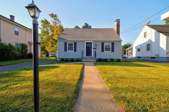 Photo - 153 Englewood Ave