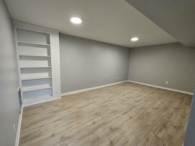 Photo - 317 Melvin Jones Dr