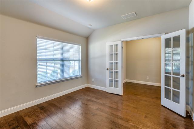 Photo - 900 Bird Creek Dr