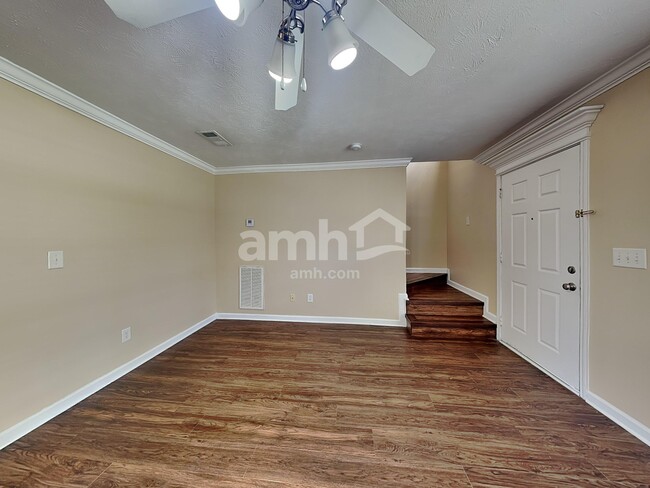 Photo - 3129 Skinner Dr