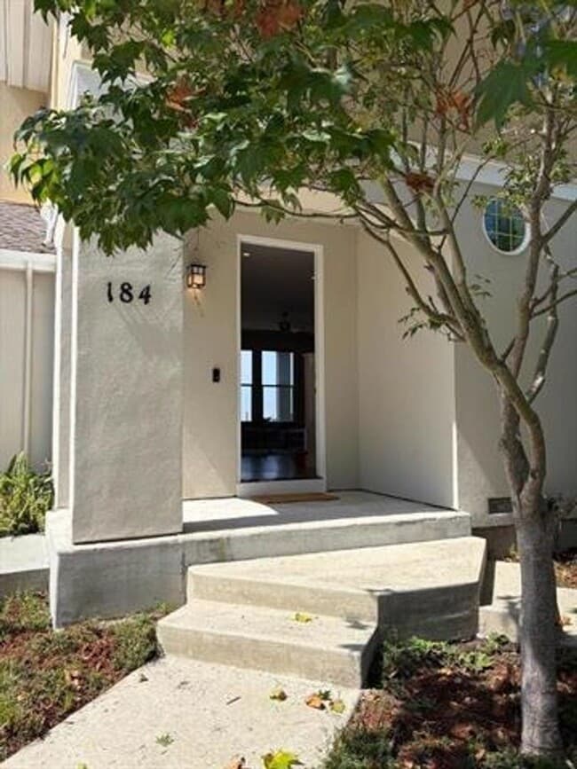 184 Cypress Park