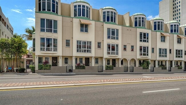 Photo - 235 Cocoanut Ave Unidad 106-B