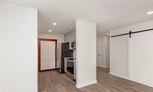 Photo - 477 Highland Creek Pkwy