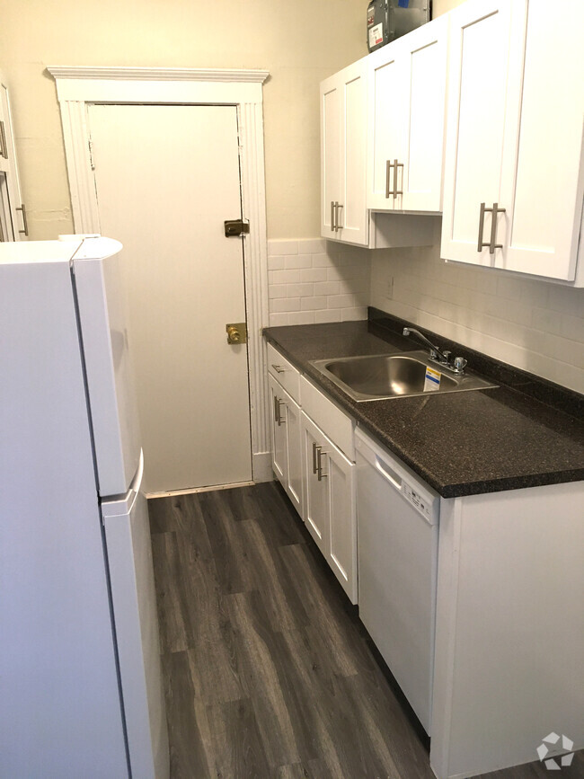 Building Photo - 108 Washington St Rental