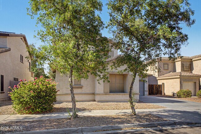 Photo - 17446 W Yavapai St