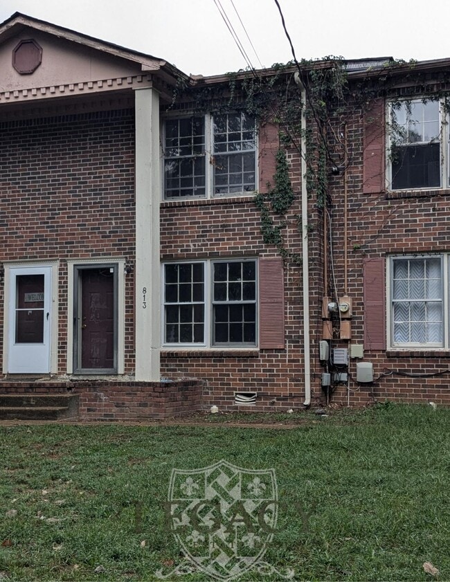 Photo - 813 Holder Ct