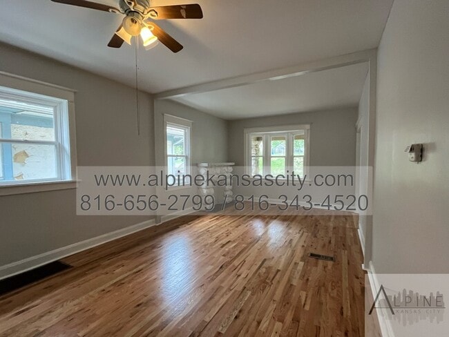 Photo - Huge Bonus Room, Vouchers Accepted