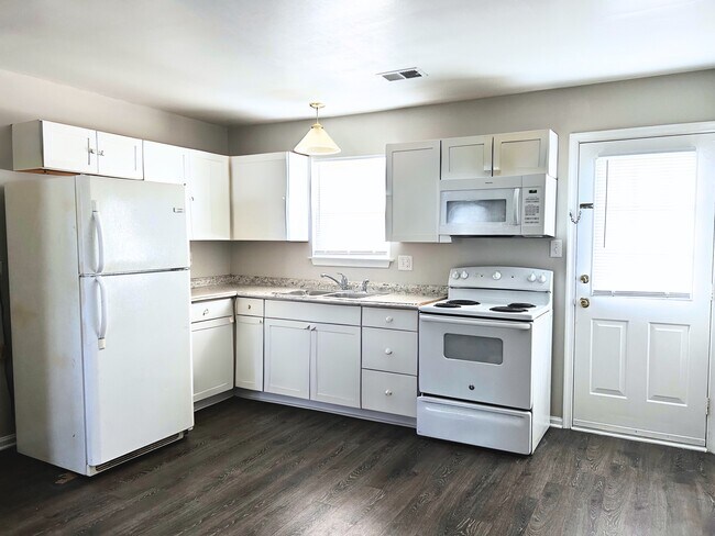 Photo - 1061 Filbert St