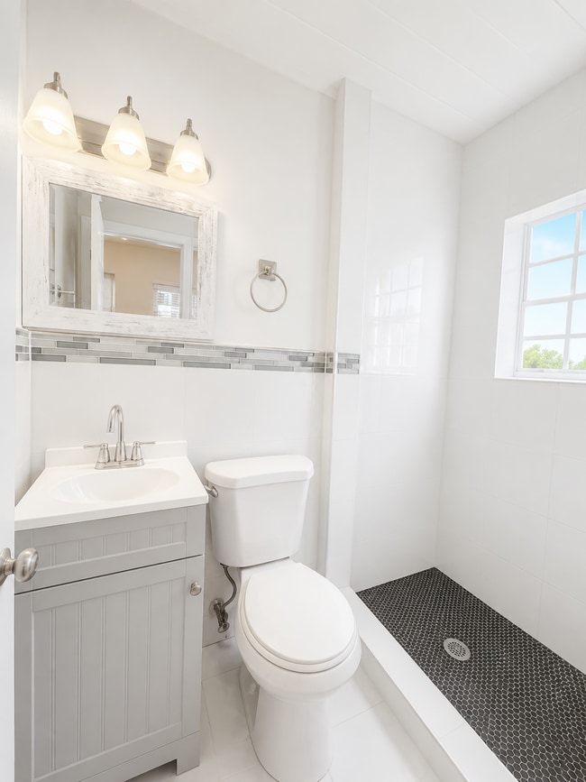 104 NE 4th Ave Unit C
