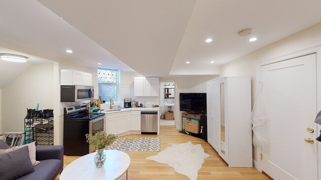 Building Photo - 1 Gloucester St Unit BF Rental