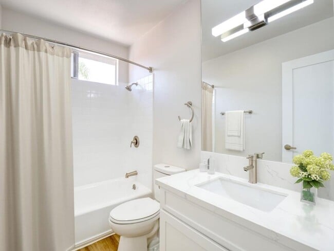 Photo - 21107 Amie Ave