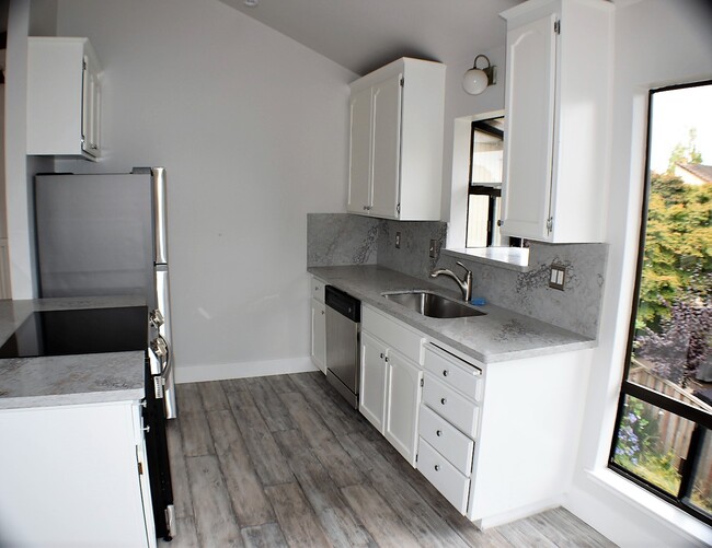 Photo - 2036 Seascape Blvd