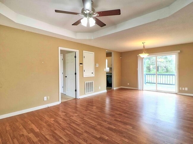 Photo - 613 Joshua Dr