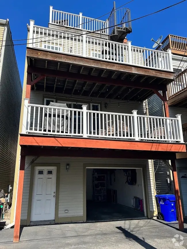 Building Photo - 153 D St Unit 153 Rental