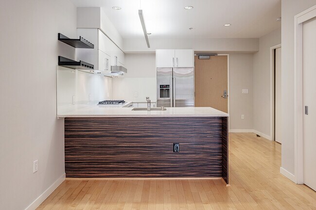 Photo - 1840 Washington St Unit 202
