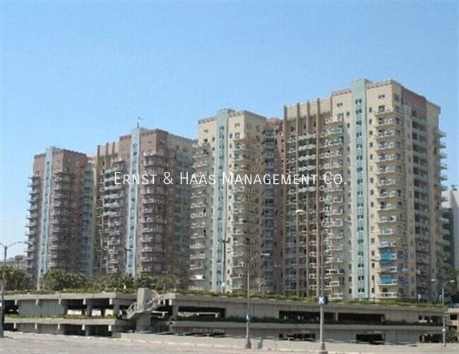 Building Photo - 388 E Ocean Blvd Unit #1503 Rental