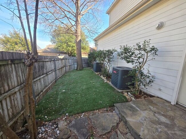 Photo - 6116 Thursby Ave