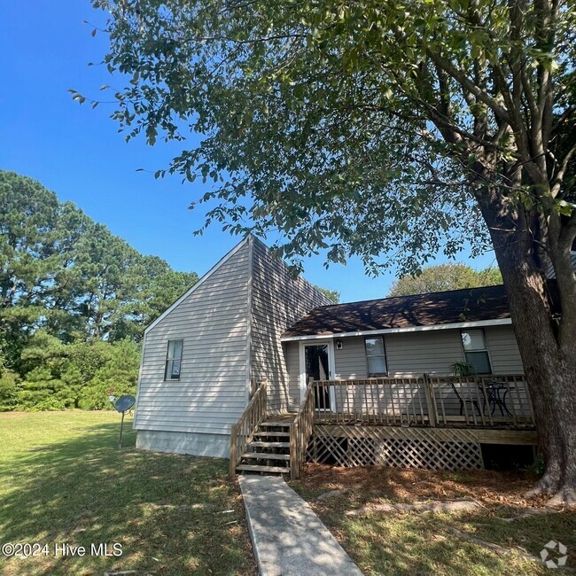 Building Photo - 107 Juniper Ln Rental