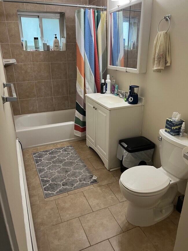 Photo - 35 Chiswick Rd