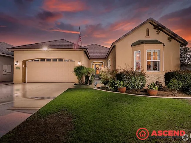Building Photo - 3 Bedroom Home In Stockdale Ranch Area!