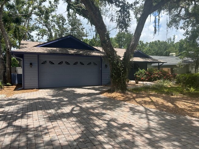 Building Photo - 4137 Woodview Dr Rental