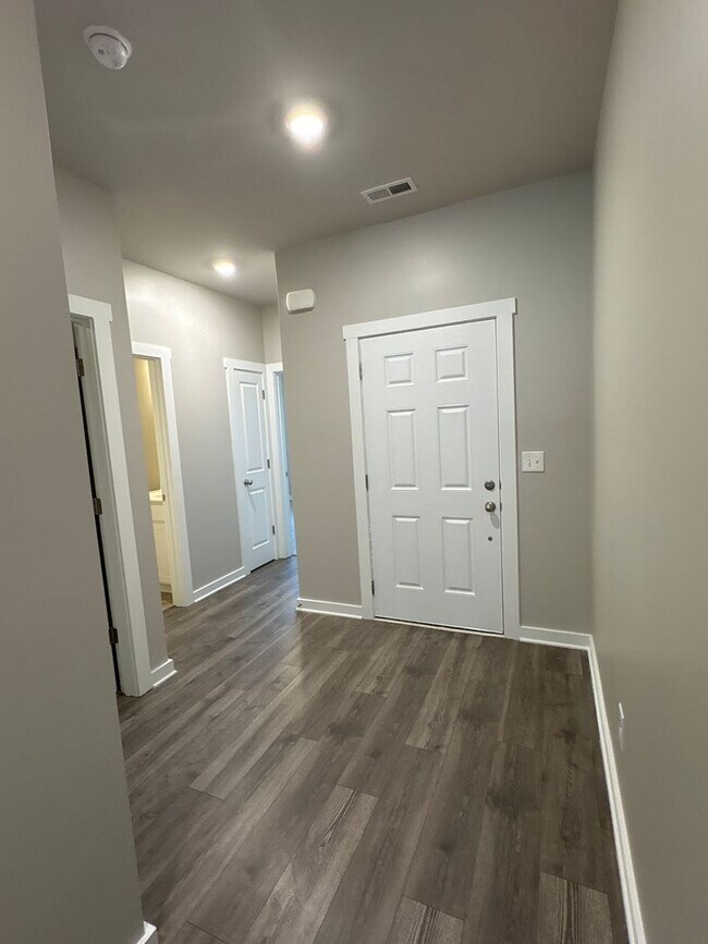 Photo - Beautiful 3 Bed 2 Bath Home in Shelbyville