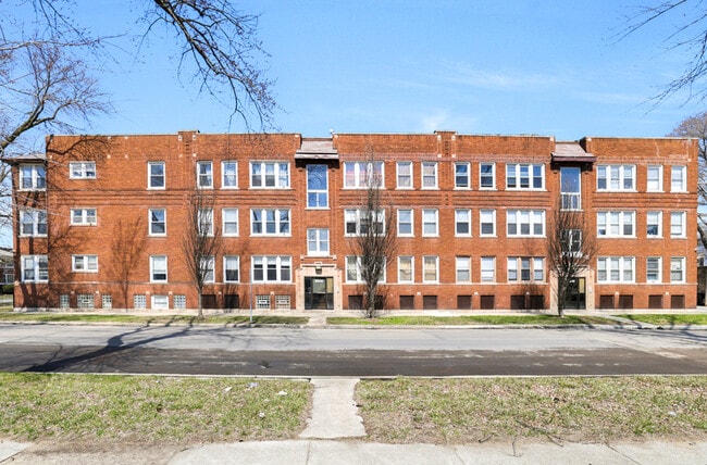 Photo - 7255 S Calumet Ave