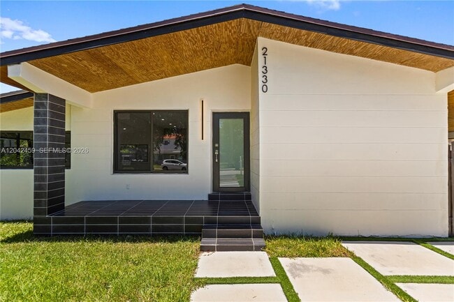 Photo - 21330 NE 26th Ave