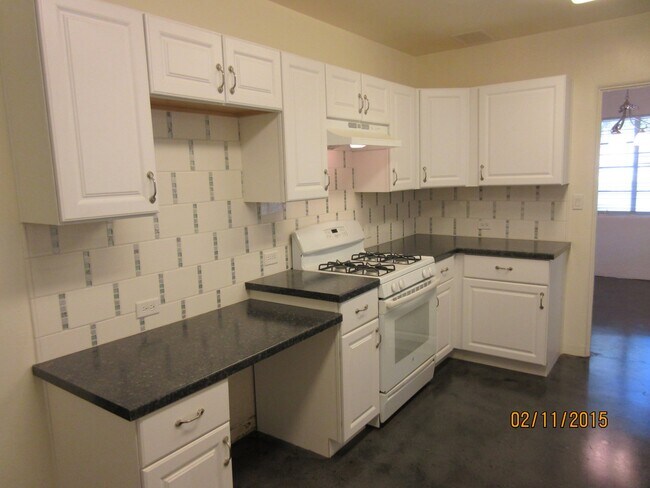 Photo - 113 W Pierson St