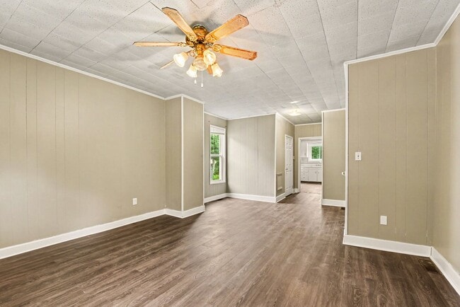 Photo - 215-217 Pine Grove MF Unit 217 Pine Grove