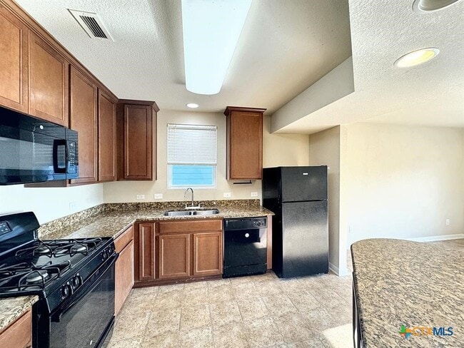 Photo - 338 Trestle Tree Unit AB