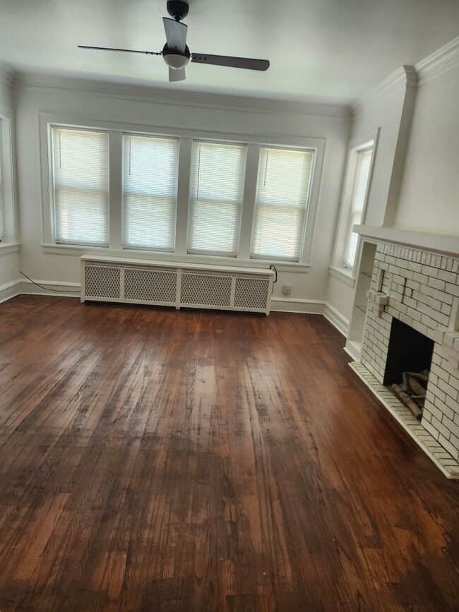 Photo - 2827 N Parkside Ave Unit 2