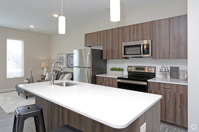 1BR, 1BA - 690 SF - Kitchen - Dundee Flats