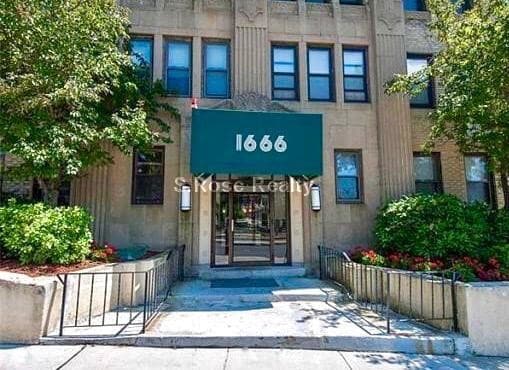 Building Photo - 1666 Commonwealth Avenue Unit 45
