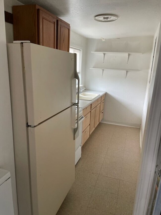 Photo - Smith Unit 404 Arlee St S #A