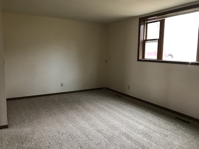 Photo - 3 Bedroom Duplex w/Garage in north-central Ames