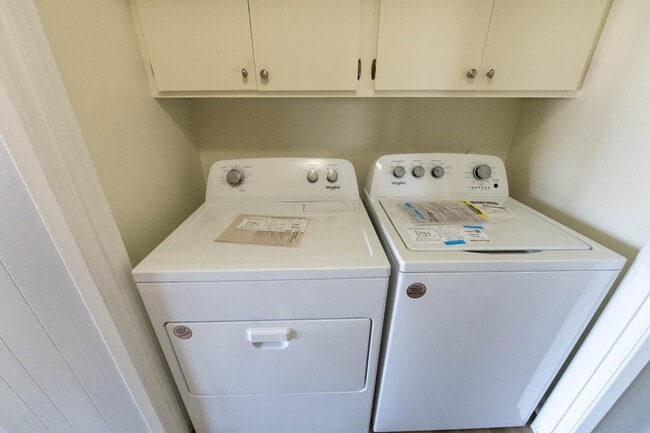 Photo - 33 Brentwood Dr