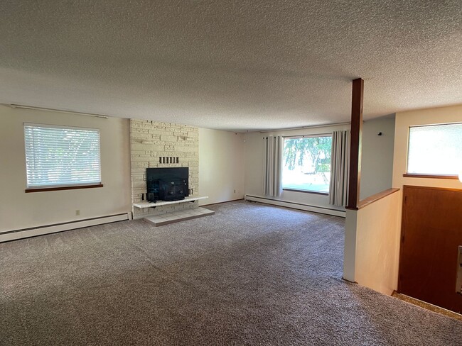 Photo - Spacious Home Right in the Heart of Covington!