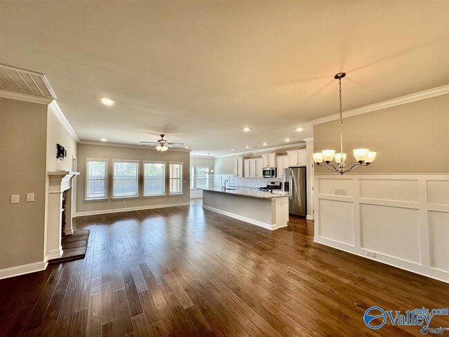 Photo - 2618 W Creek Dr