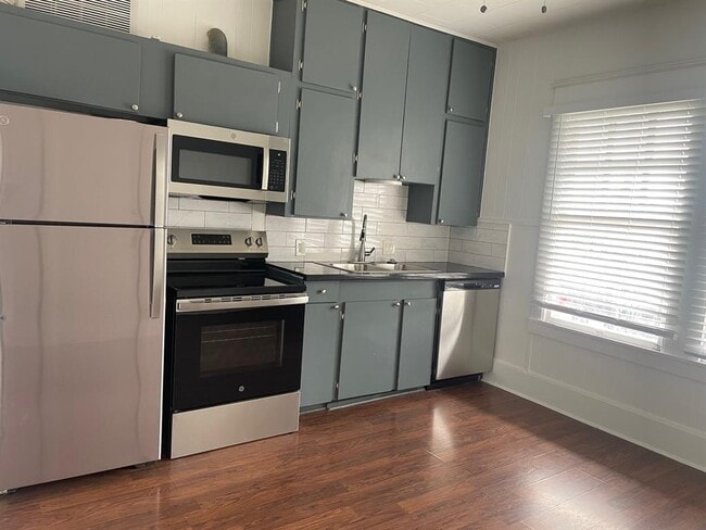 Building Photo - 4310 Mt Vernon St Unit 3 Rental